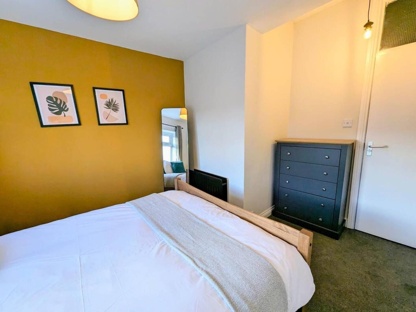 Spacious And Homey 4 Bedroom House Bishop Auckland Exterior foto